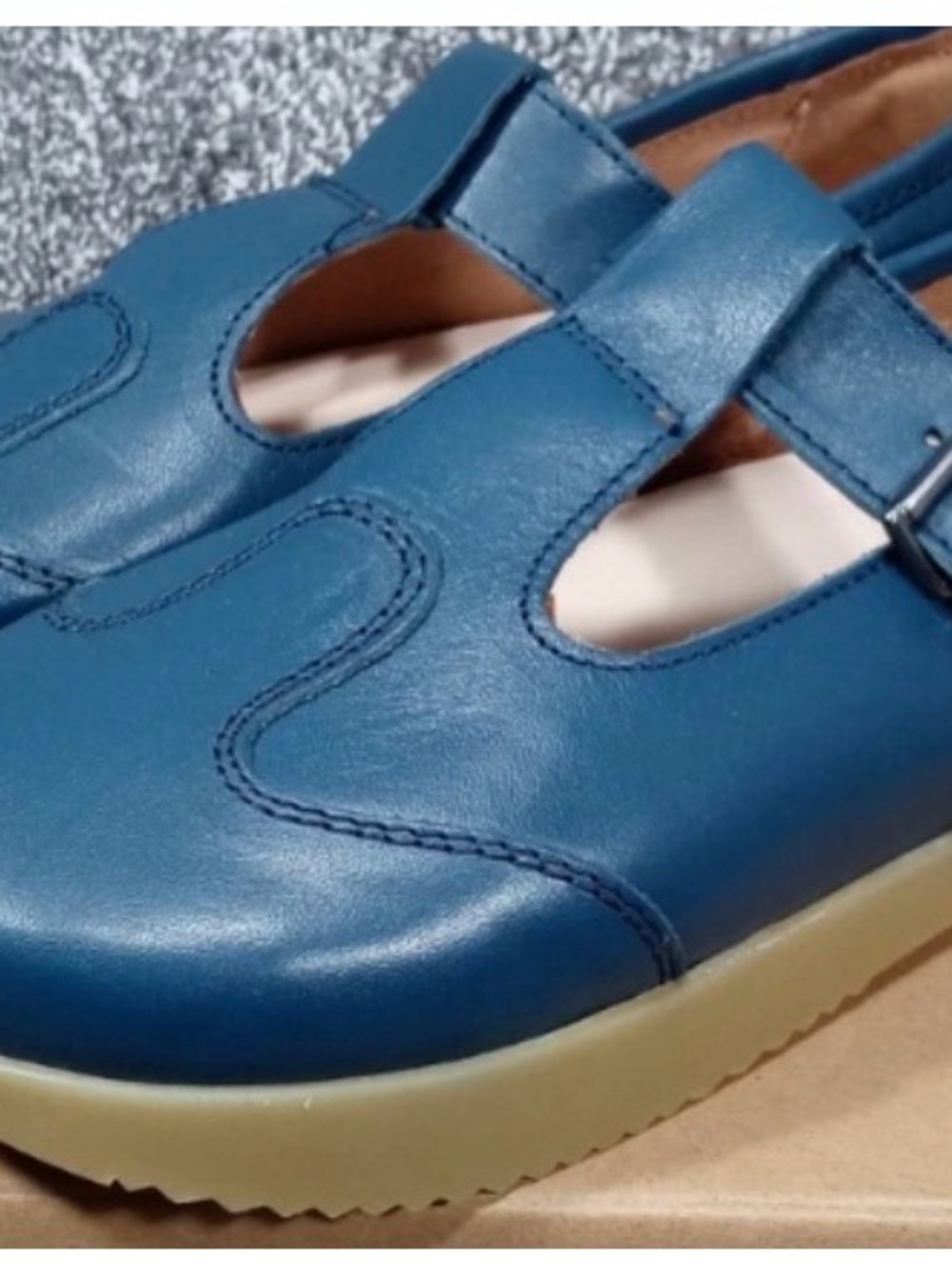 Blue Women's Leather Mary Jane Comfort Shoes - Picture 7 of 9